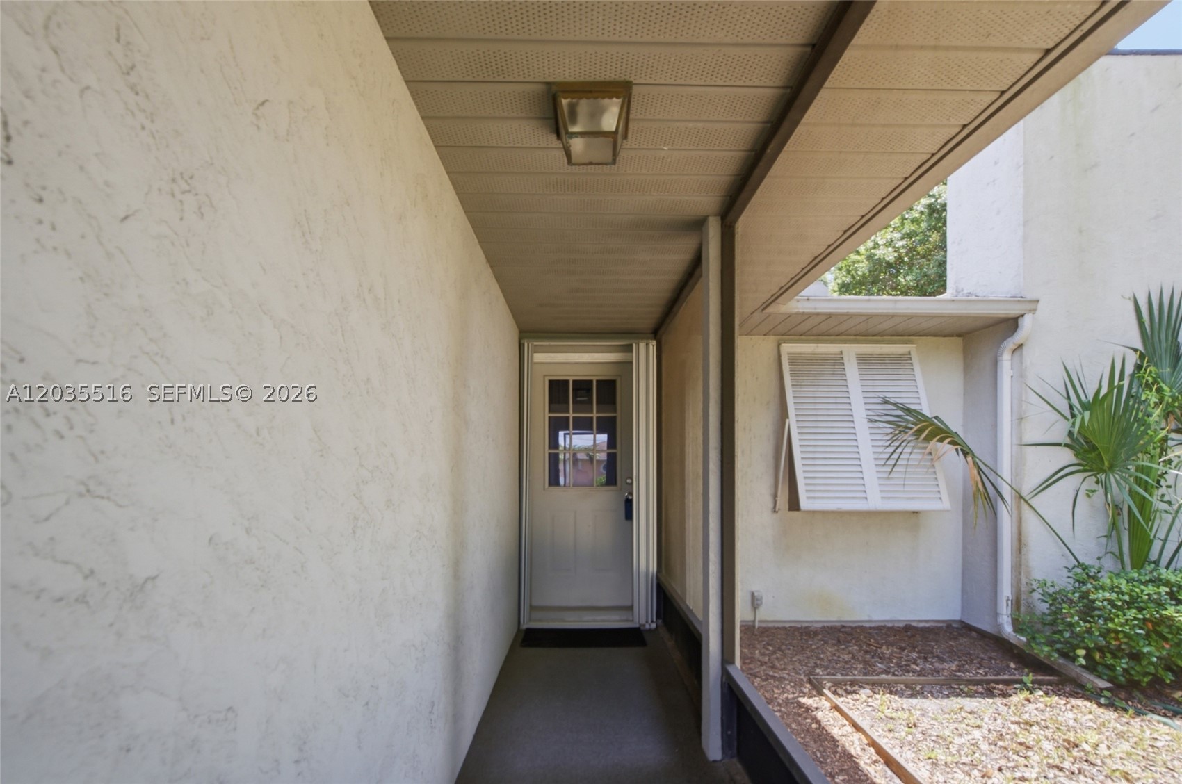 642 Nobles St Property Photo 2