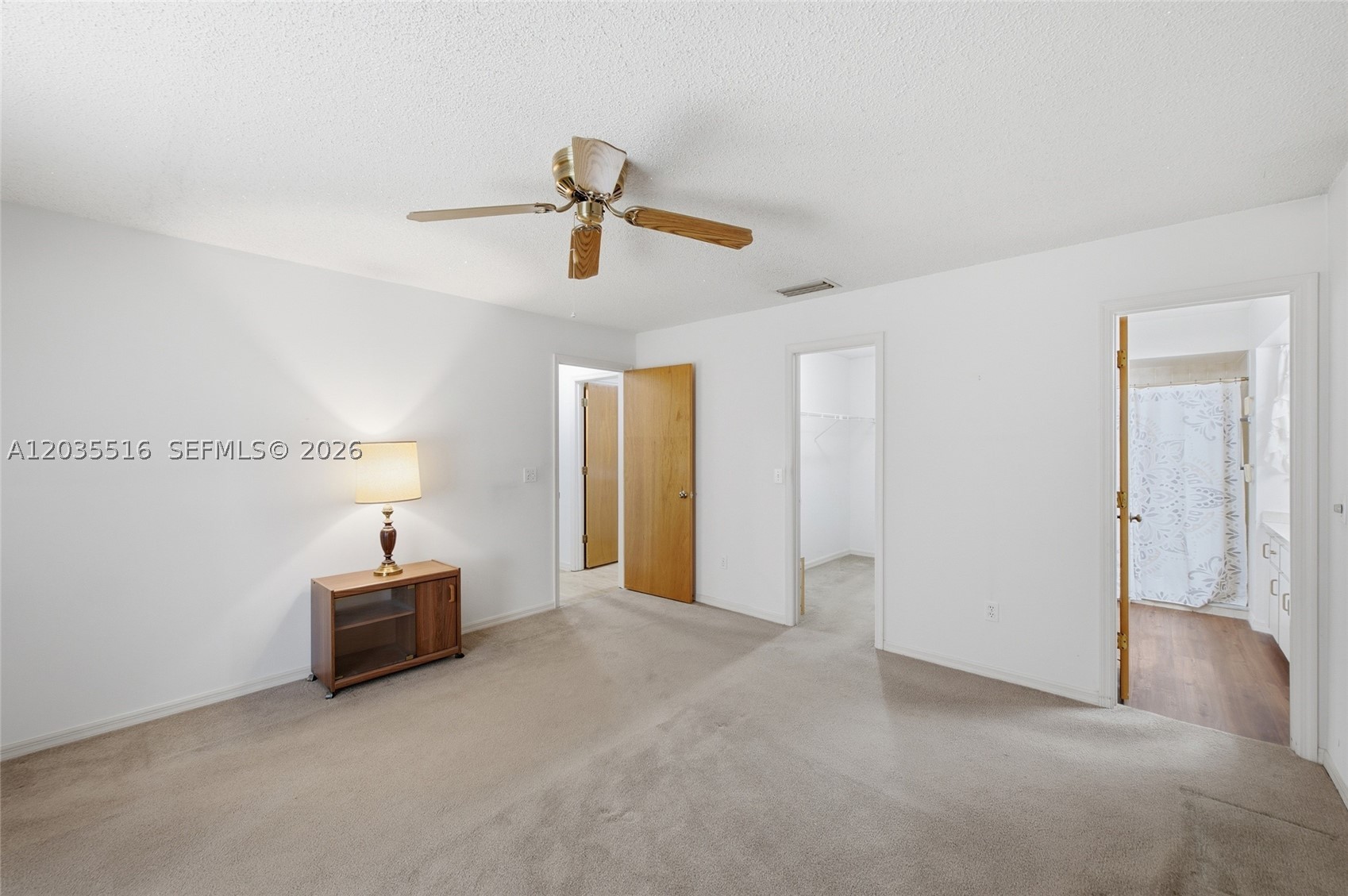 642 Nobles St Property Photo 18