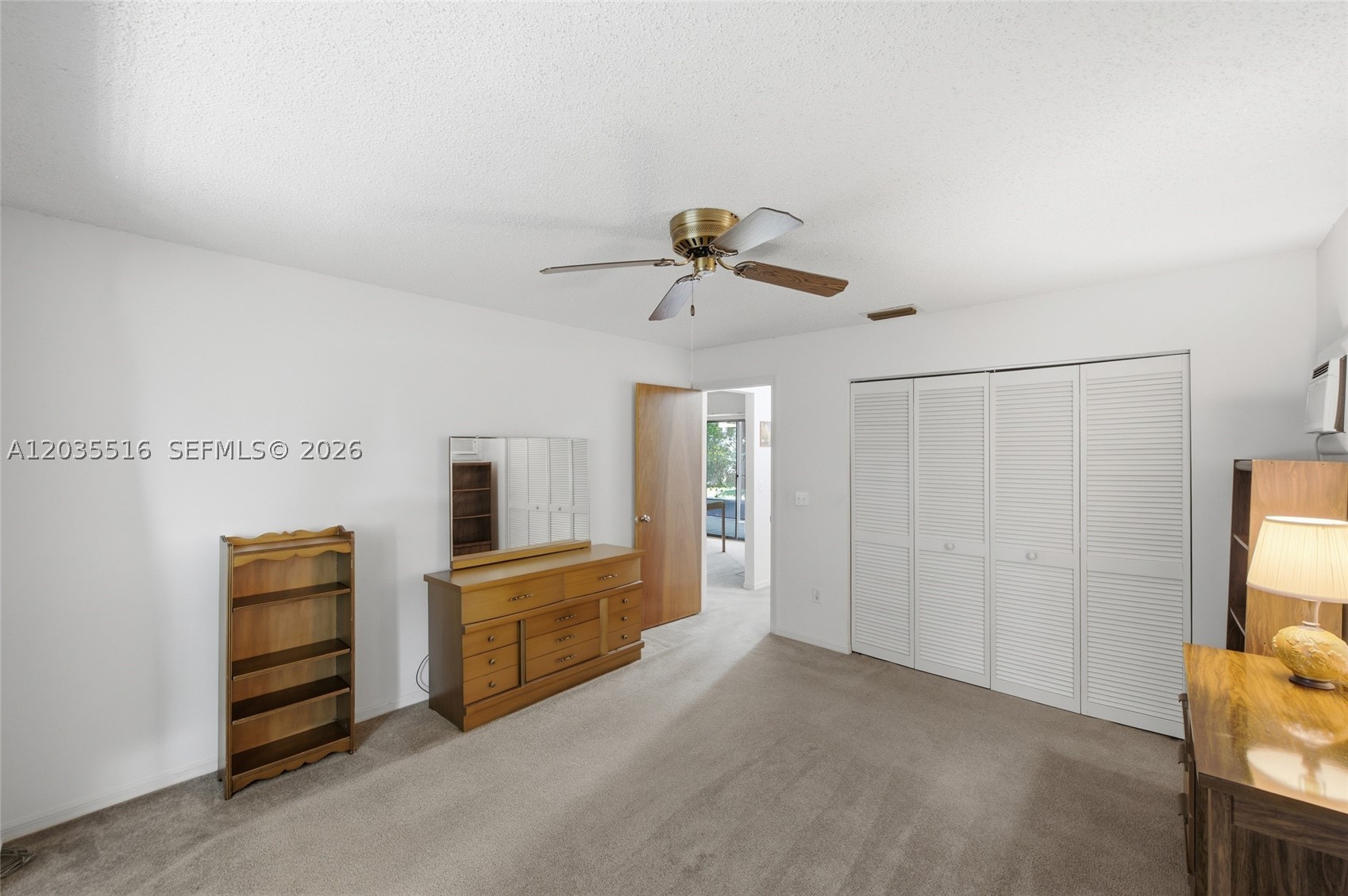 642 Nobles St Property Photo 23