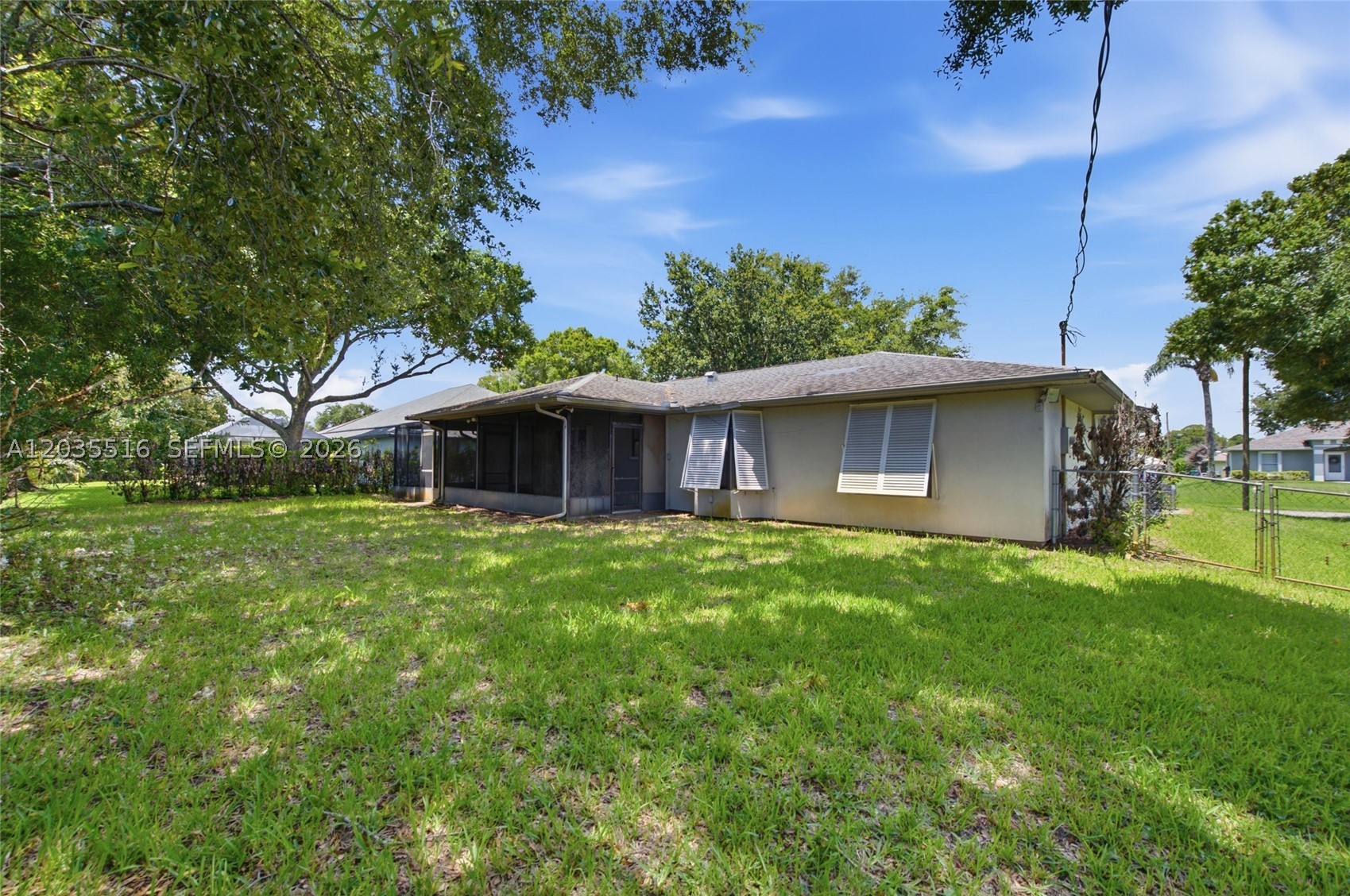 642 Nobles St Property Photo 32