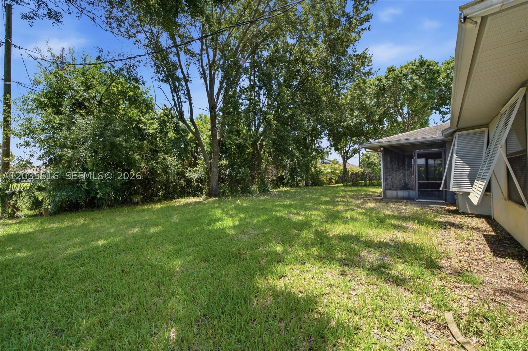 642 Nobles St Property Photo 33