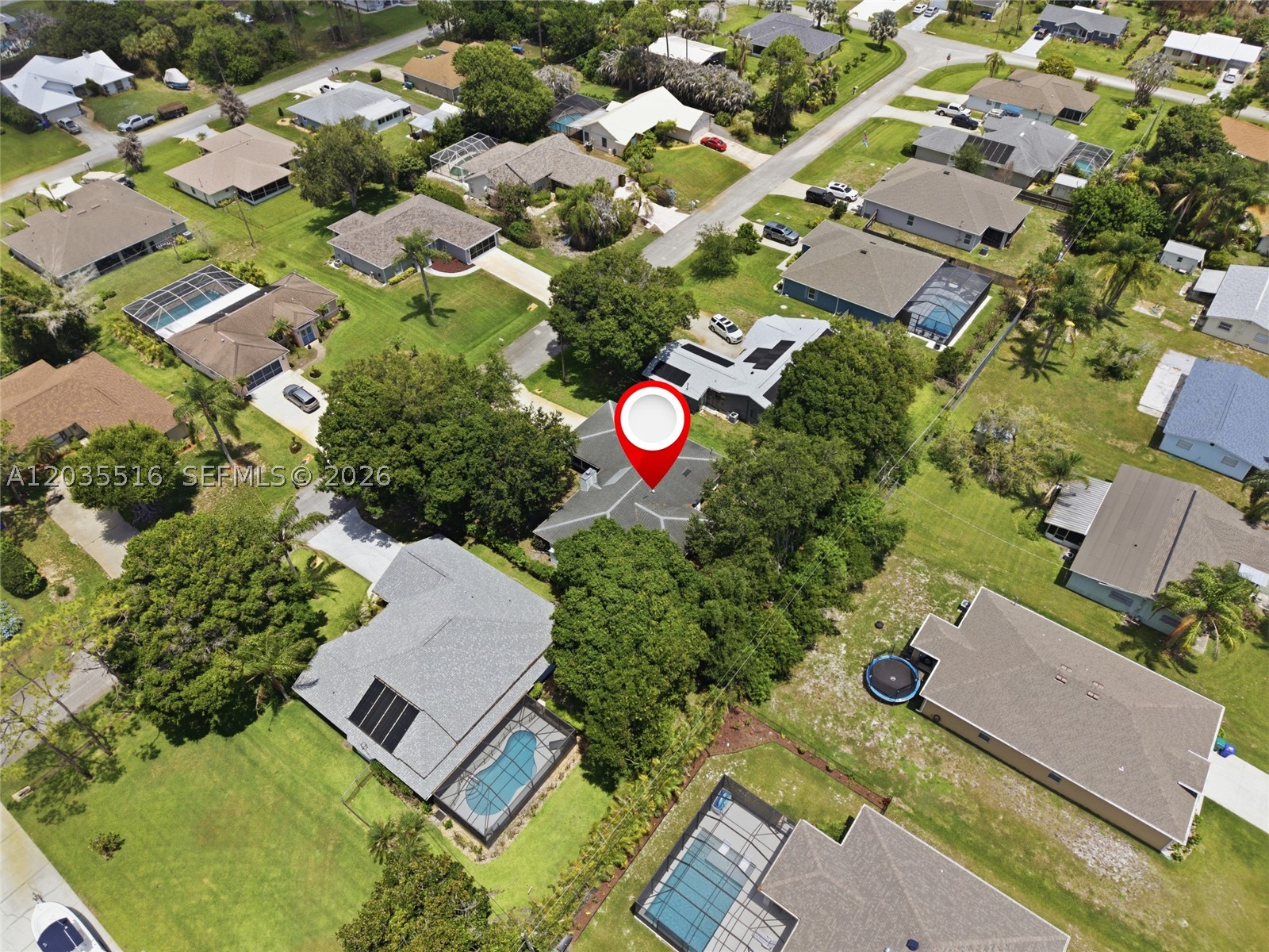 642 Nobles St Property Photo 40