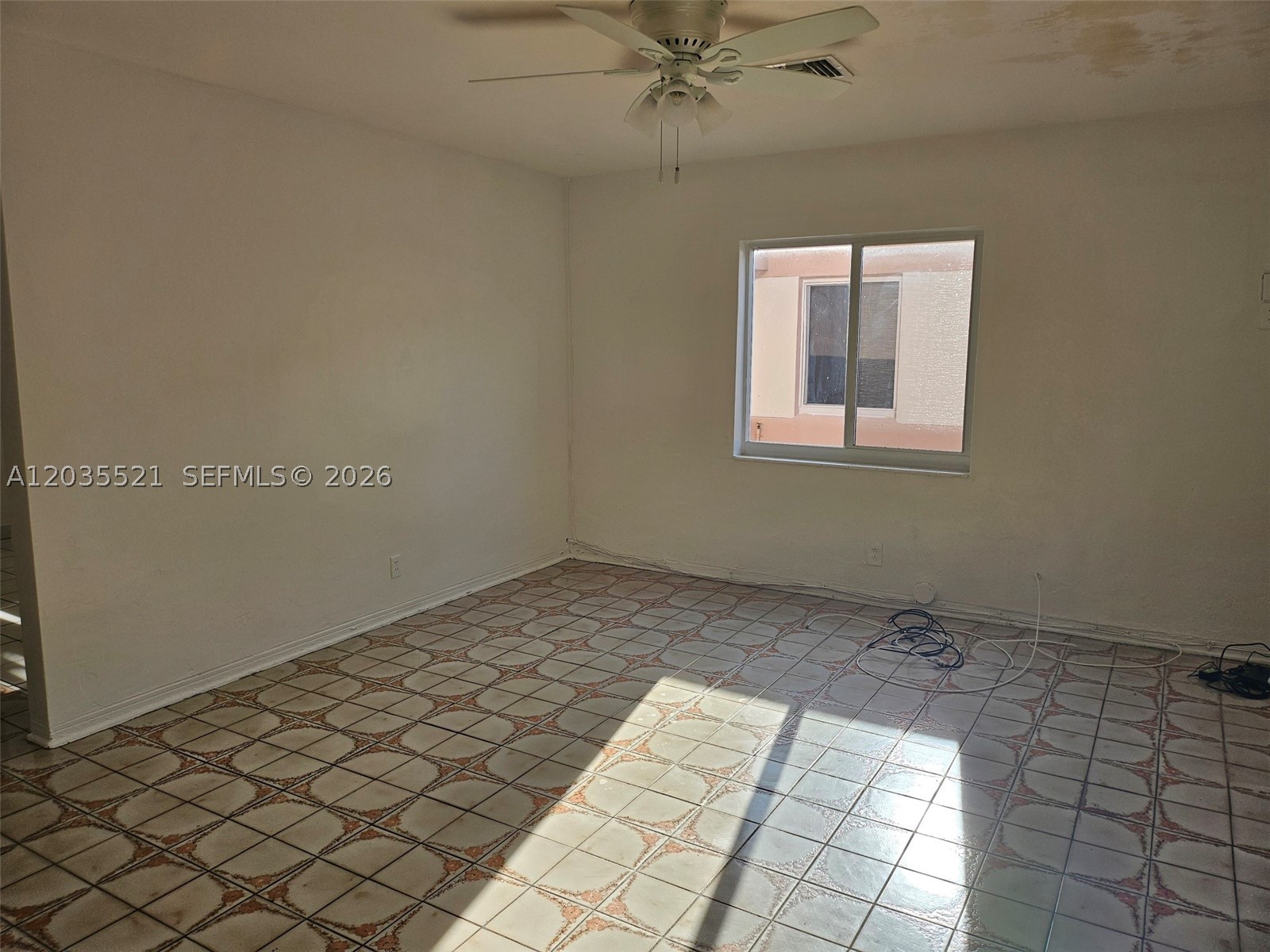 709 Ne 4th Ct 6 Property Photo 12