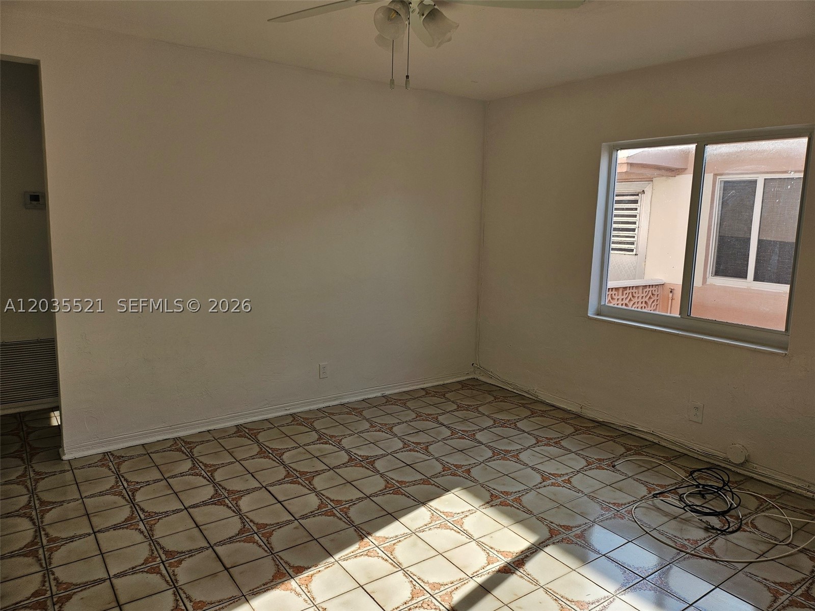 709 Ne 4th Ct 6 Property Photo 13