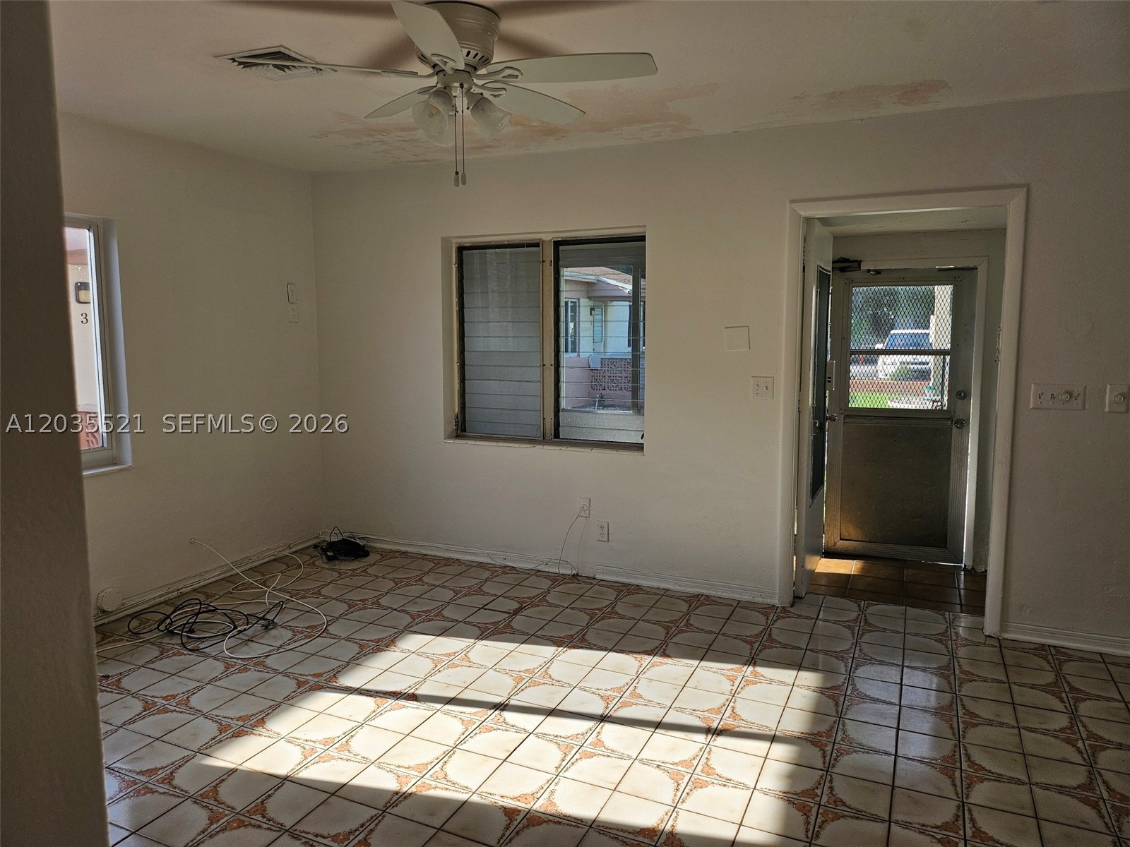 709 Ne 4th Ct 6 Property Photo 17
