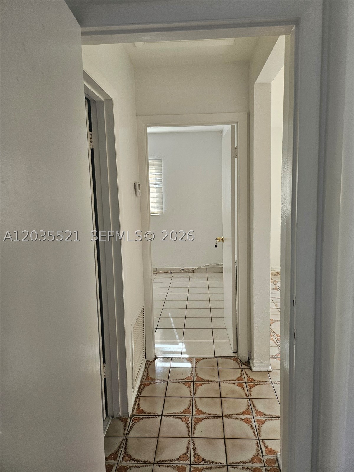 709 Ne 4th Ct 6 Property Photo 18