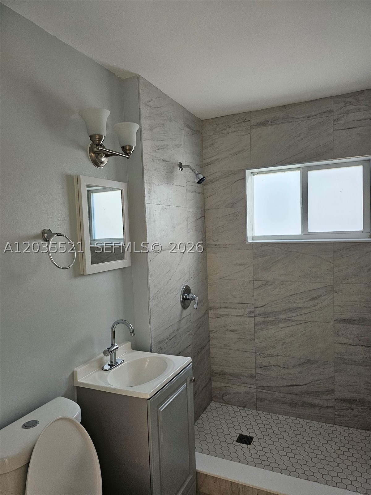 709 Ne 4th Ct 6 Property Photo 22