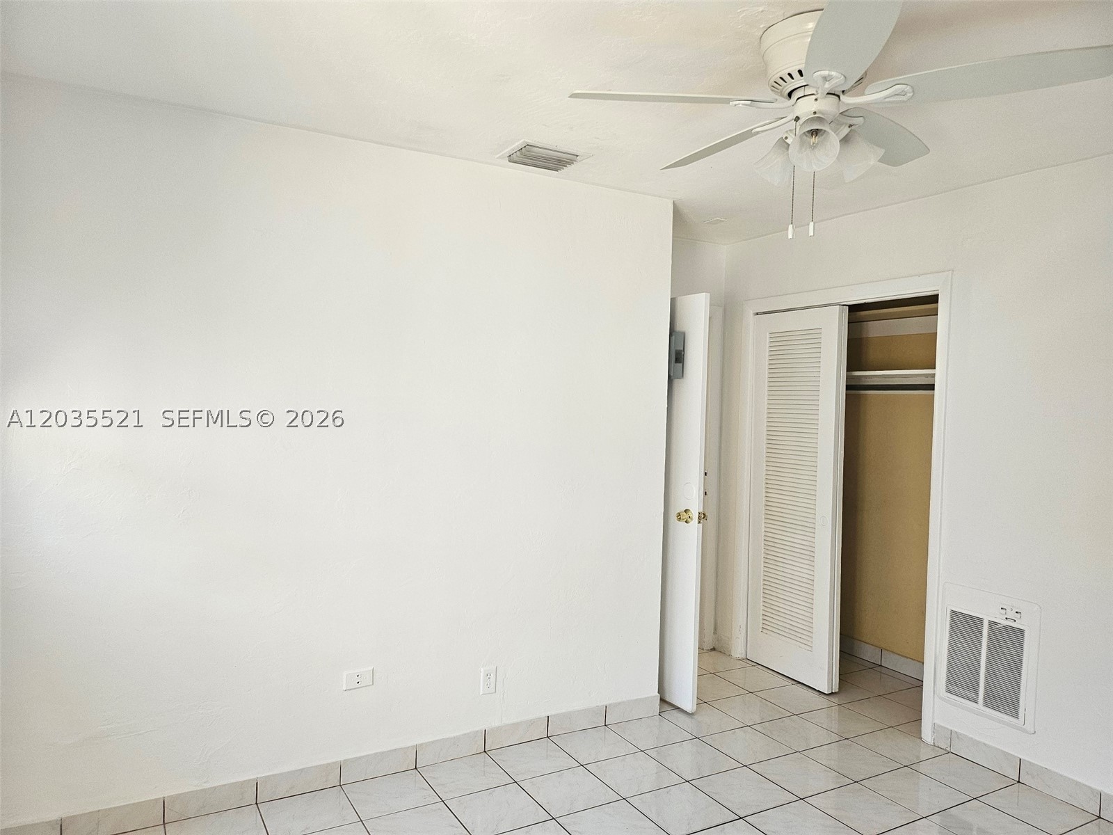 709 Ne 4th Ct 6 Property Photo 24