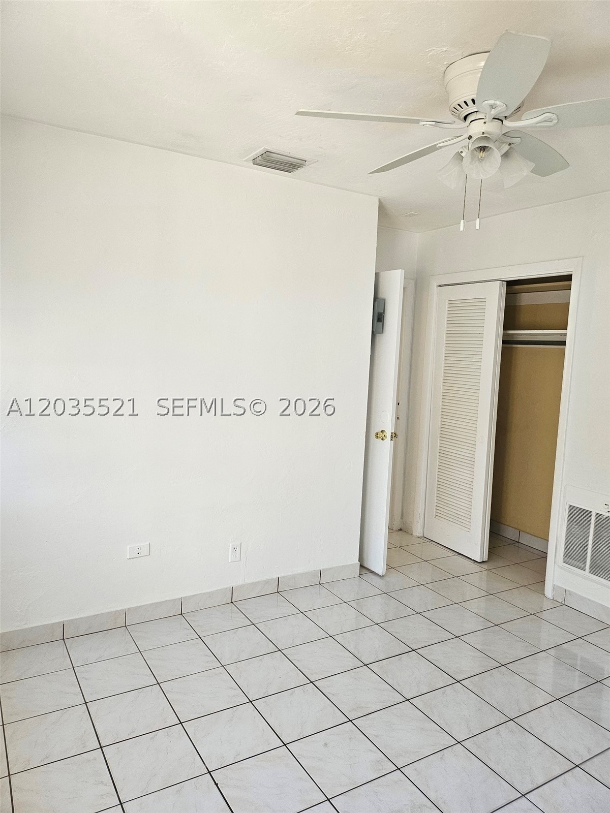709 Ne 4th Ct 6 Property Photo 25