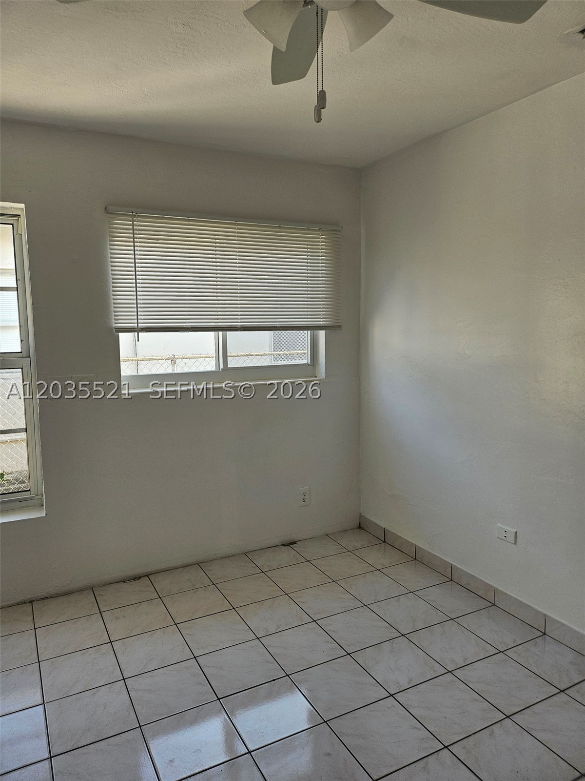 709 Ne 4th Ct 6 Property Photo 26