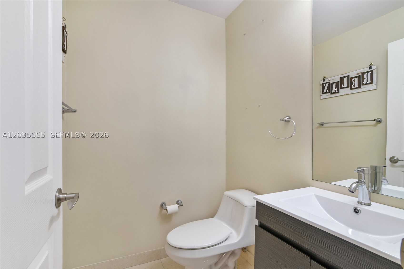 2707 Ne 184th Ter Property Photo 10