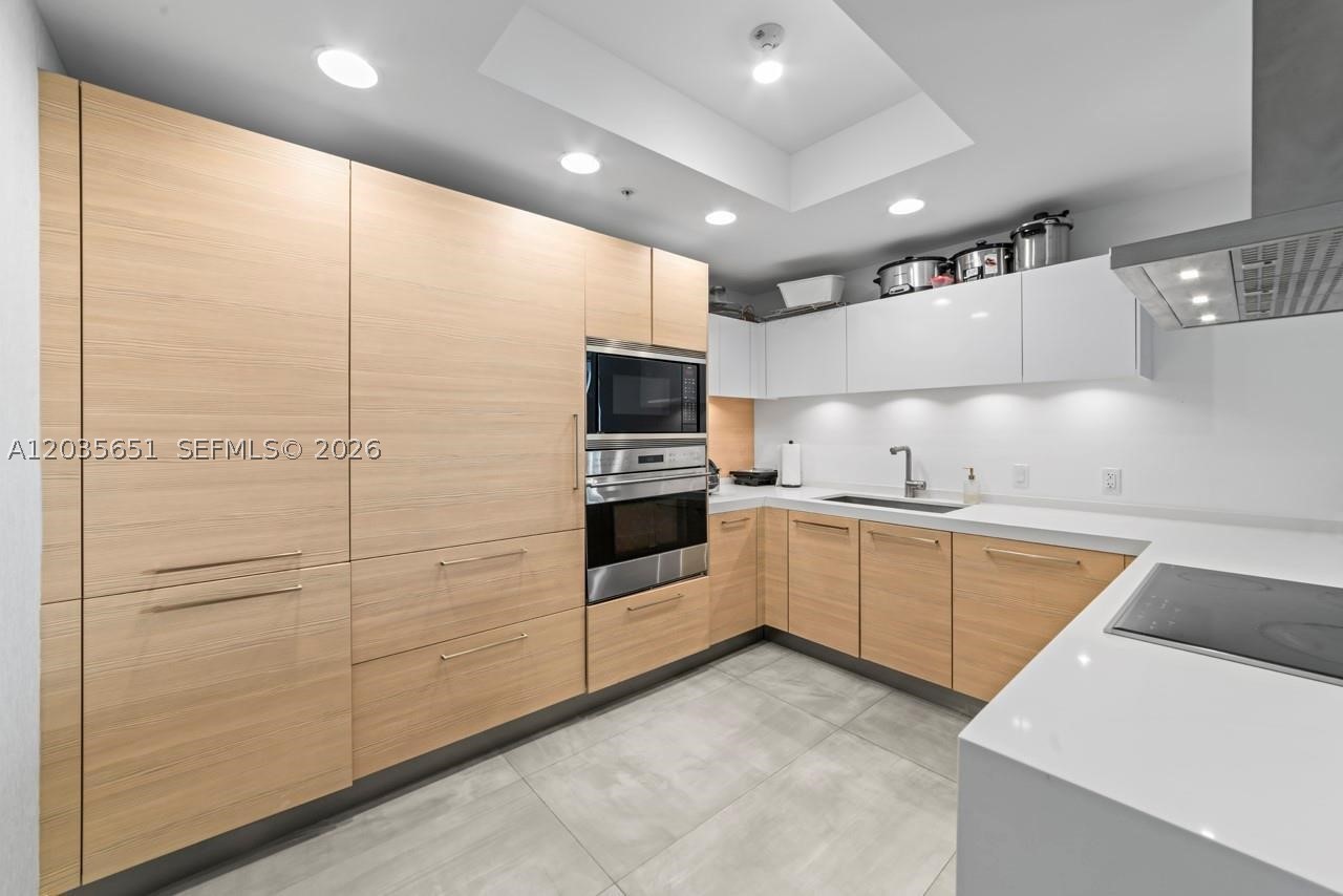 17111 Biscayne Blvd 503 Property Photo 3