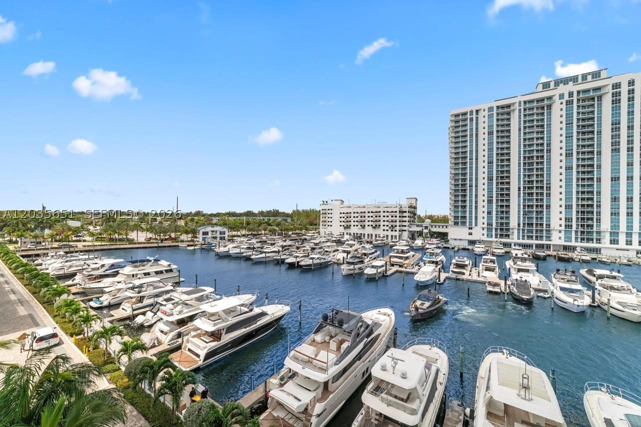 17111 Biscayne Blvd 503 Property Photo 14