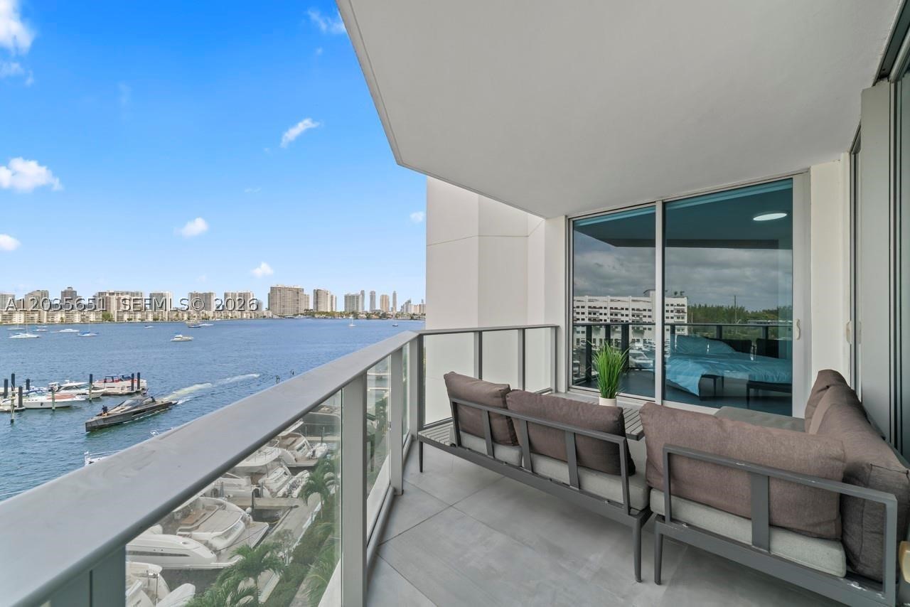 17111 Biscayne Blvd 503 Property Photo 16