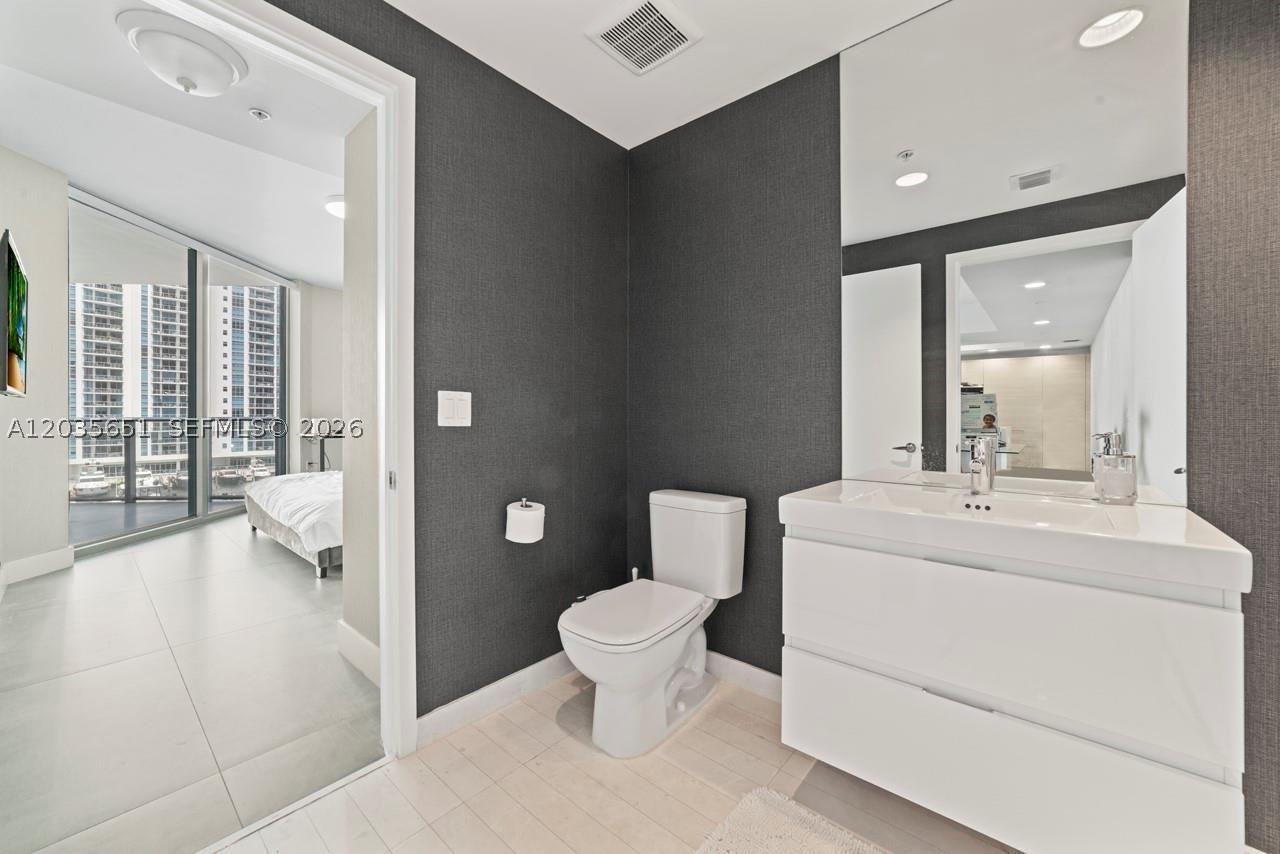 17111 Biscayne Blvd 503 Property Photo 24