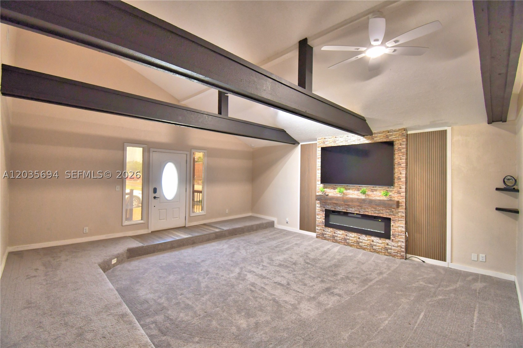 208 Center Street Property Photo 19