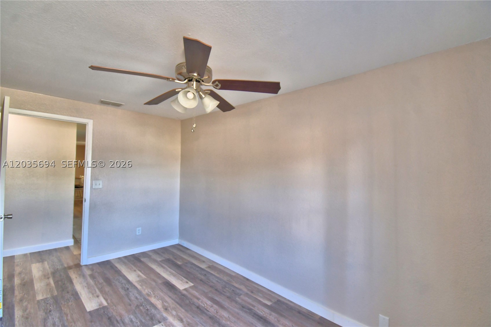 208 Center Street Property Photo 33