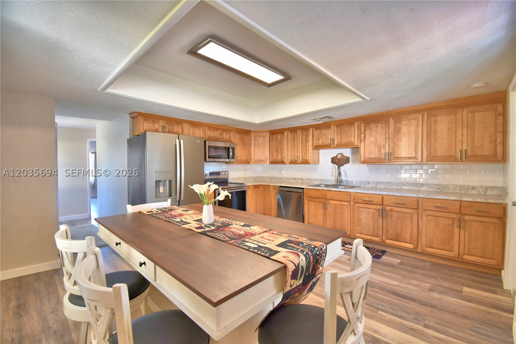 208 Center Street Property Photo 37