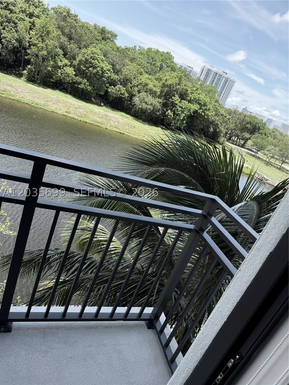 16395 Biscayne Blvd 318 Property Photo 7