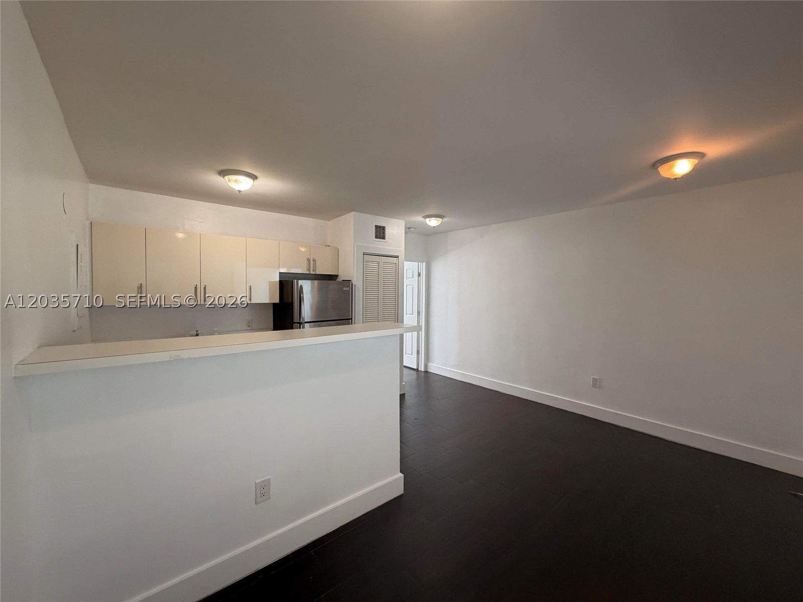 1040 NW 3rd Ave 5 Property Photo 1