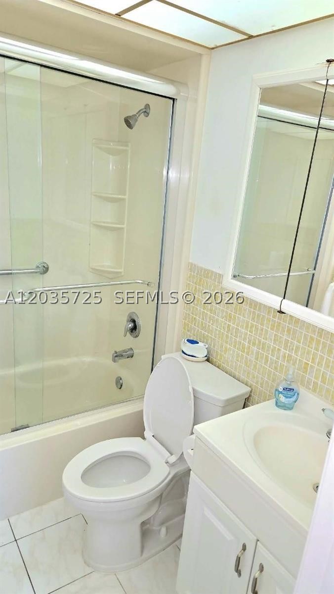 121 Golden Isles Dr 904 Property Photo 7