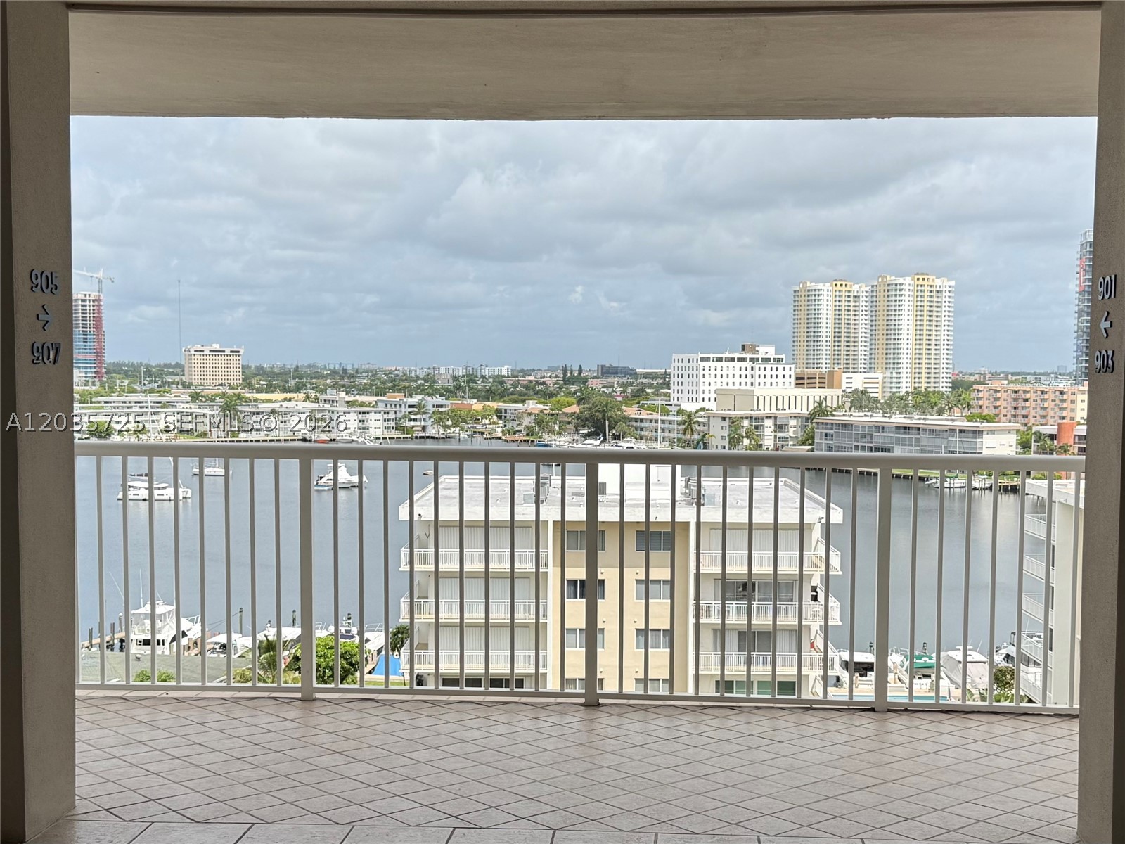 121 Golden Isles Dr 904 Property Photo 17