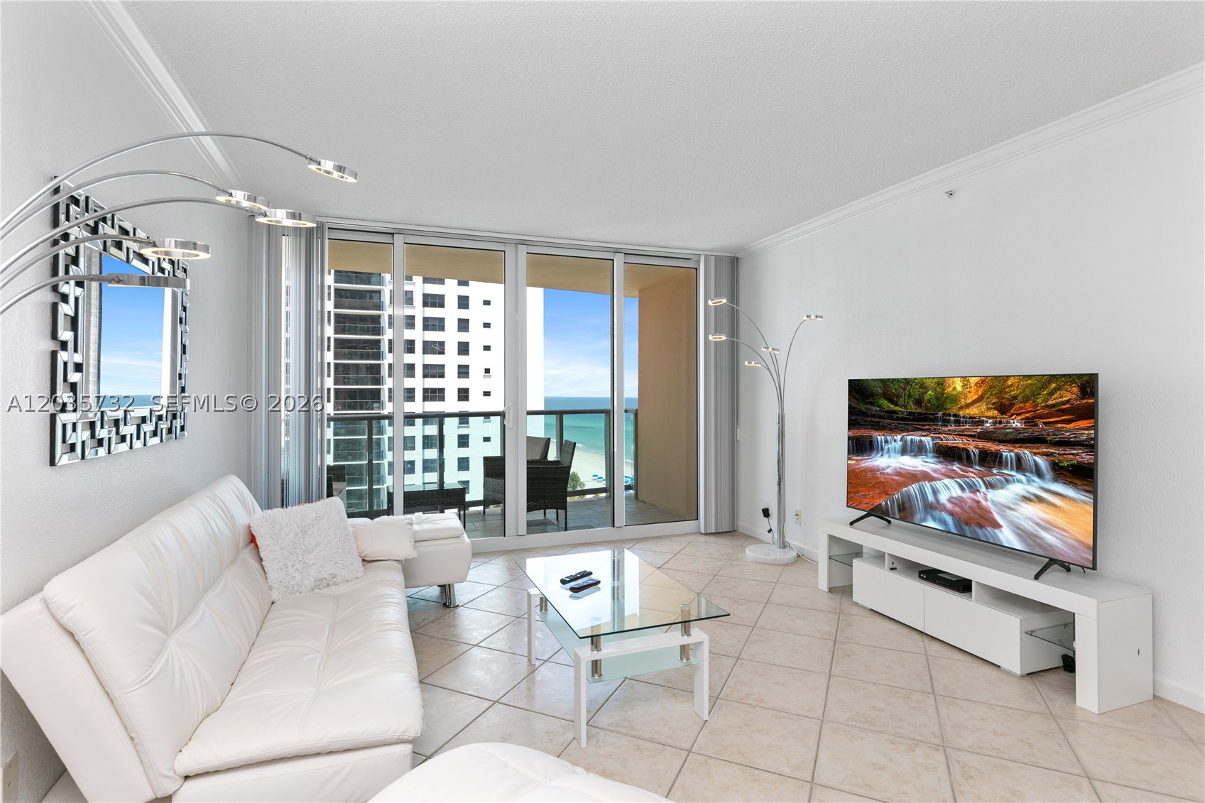 2501 S Ocean Dr 1008 Property Photo 1