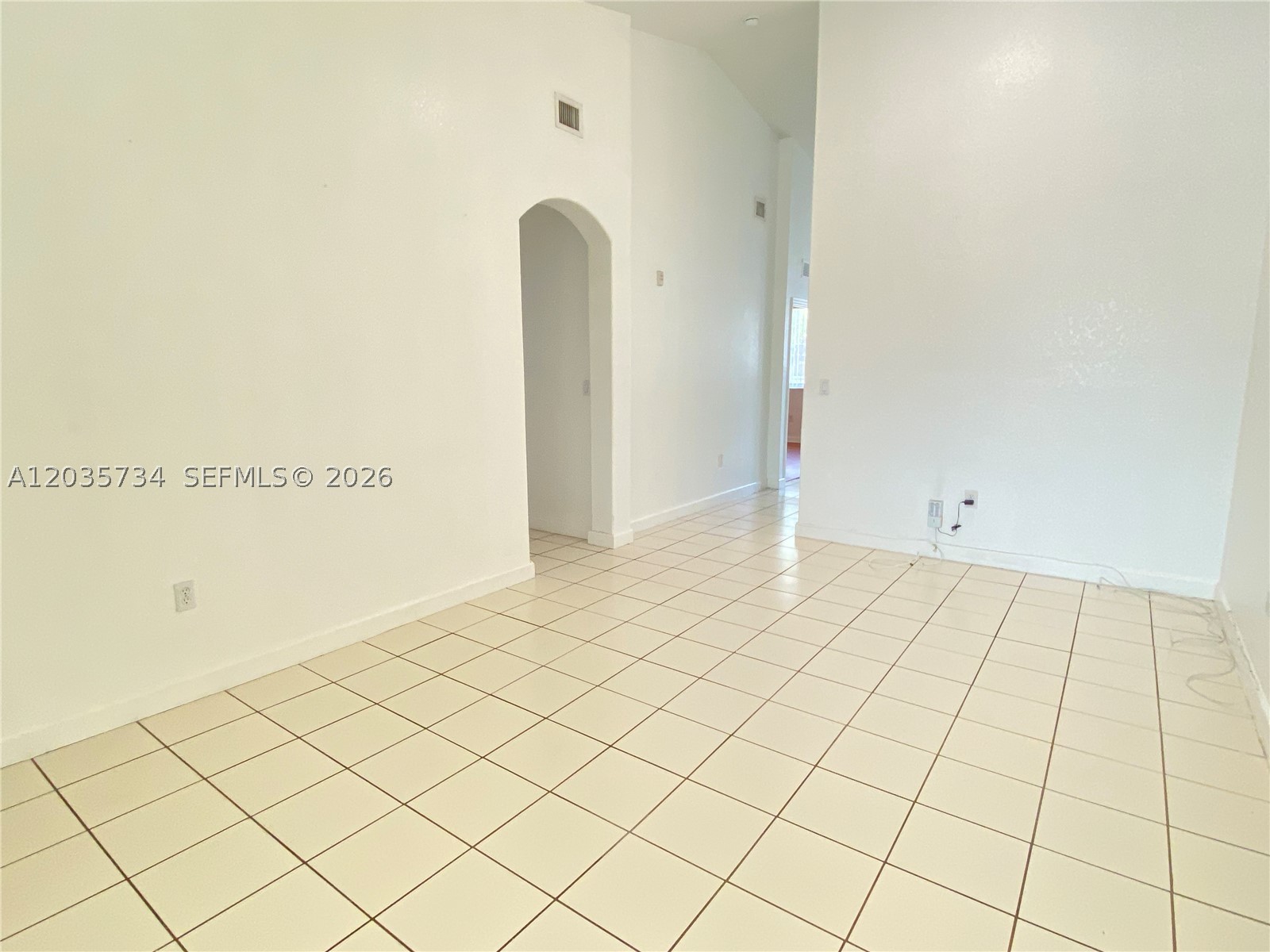 1658 Se 28th Ct 201 Property Photo 4