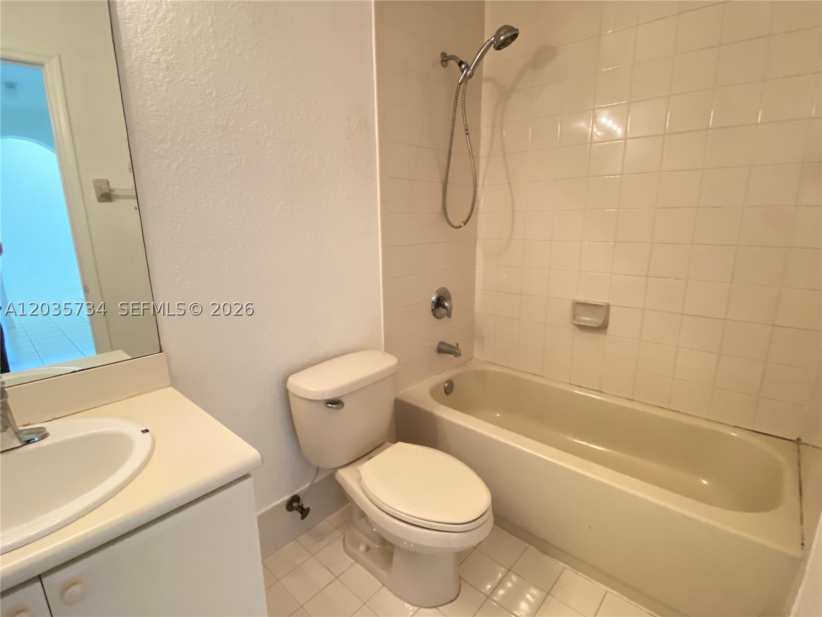 1658 Se 28th Ct 201 Property Photo 11