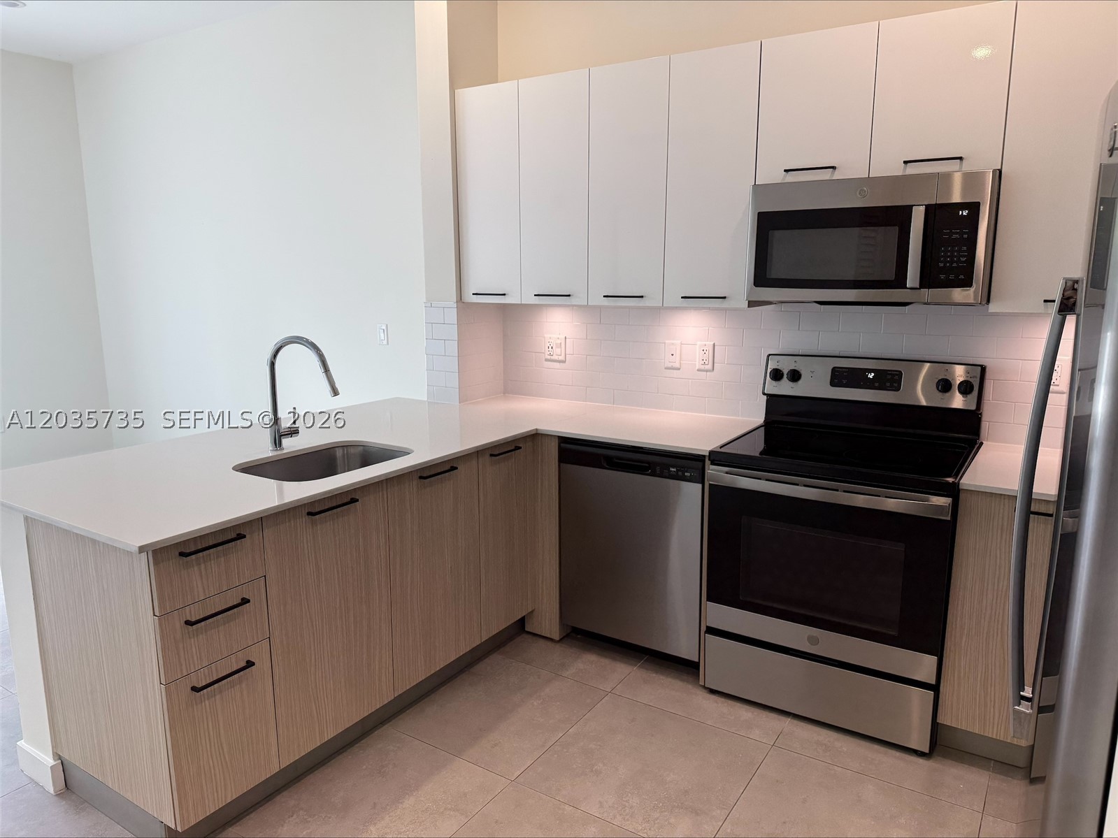 16395 Biscayne Blvd 901 Property Photo 1