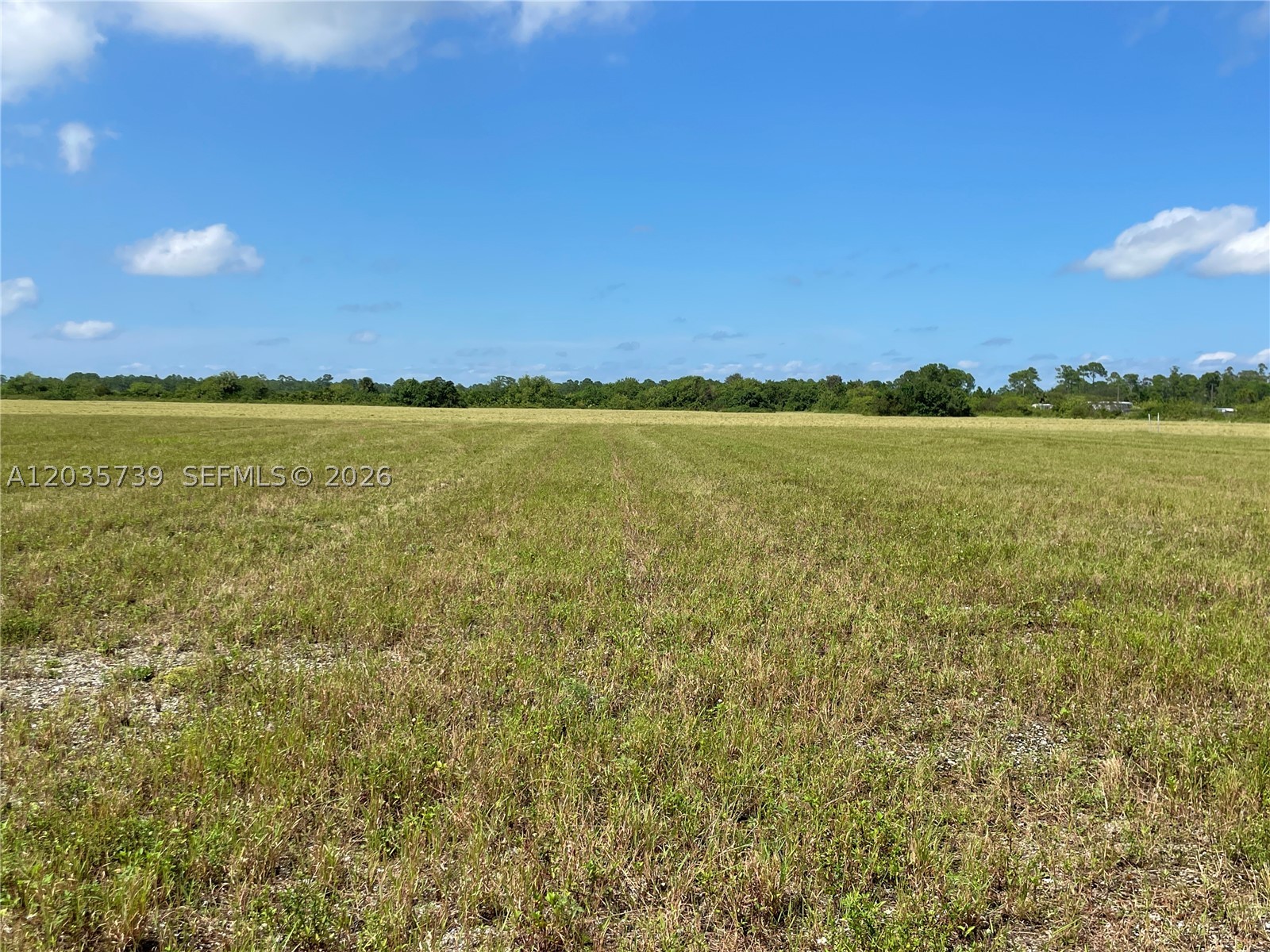 Christopher Lane Property Photo 1