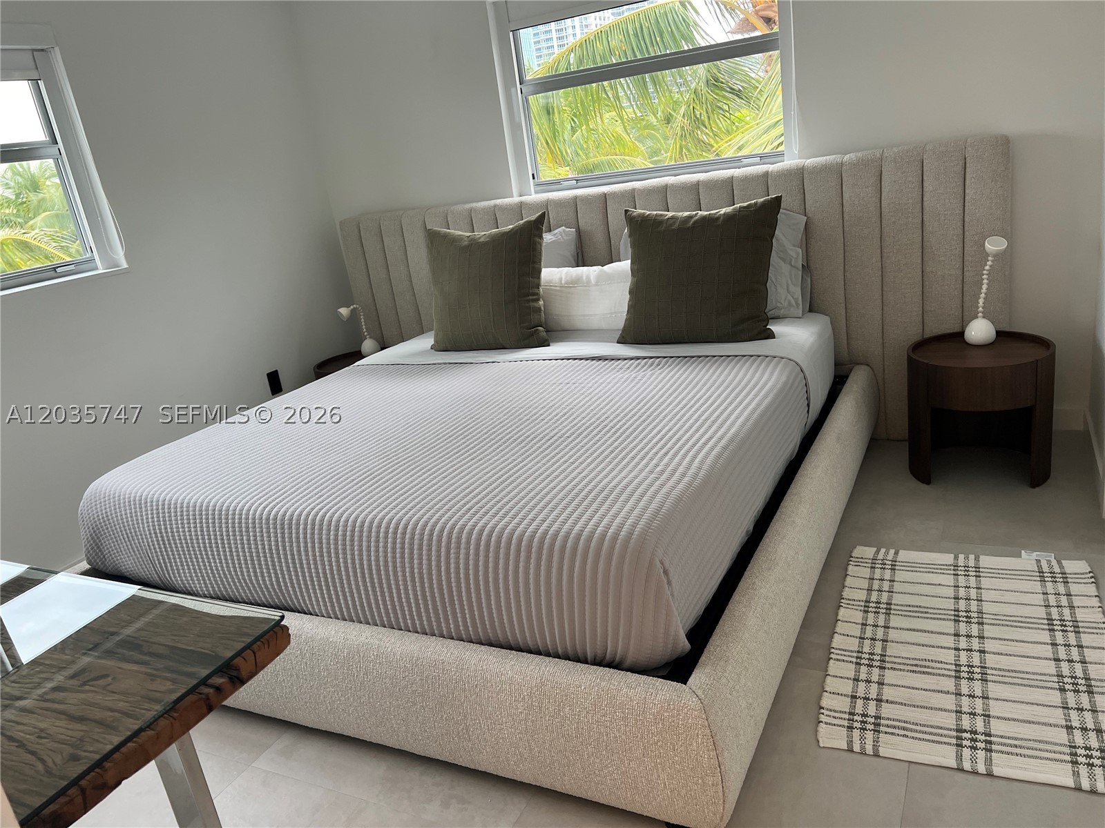 240 Collins Ave 4a Property Photo 6