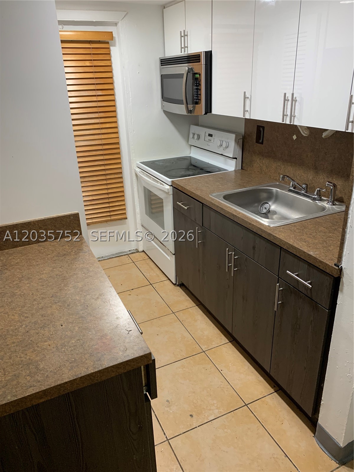 1851 Ne 168th St B10 Property Photo 3