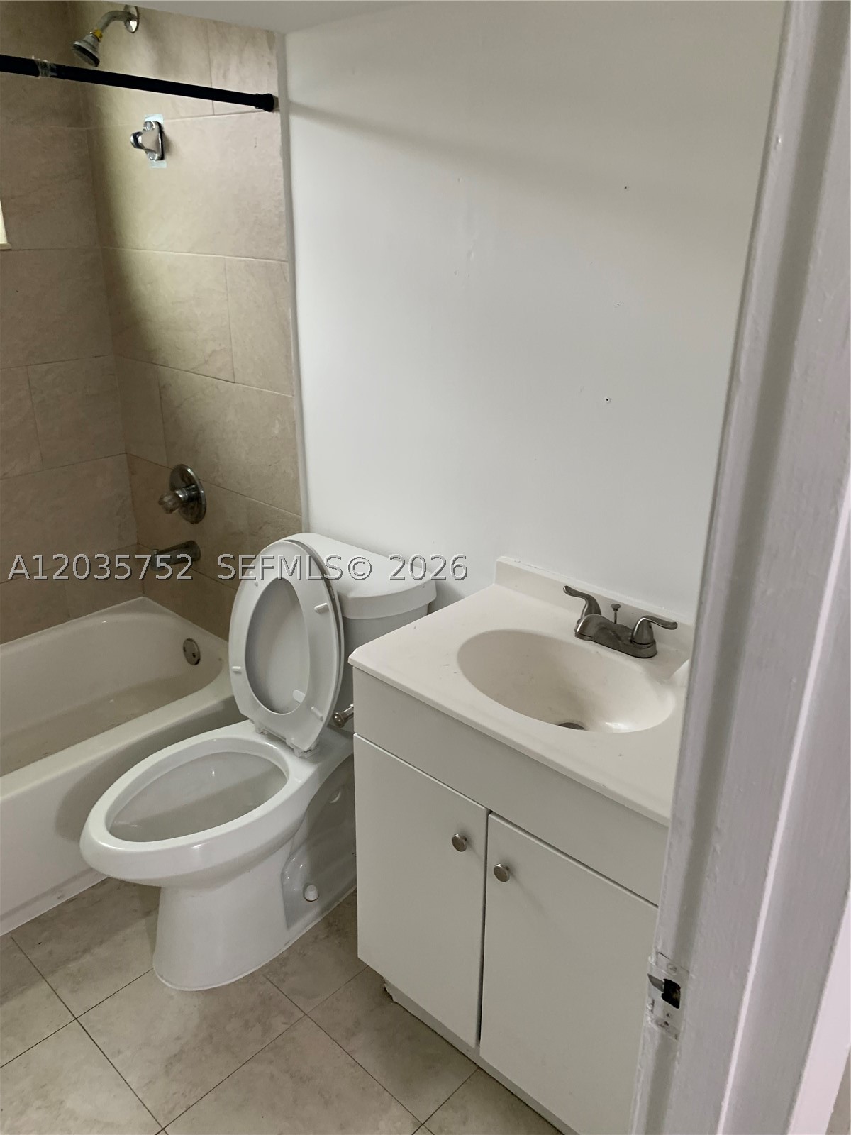 1851 Ne 168th St B10 Property Photo 5