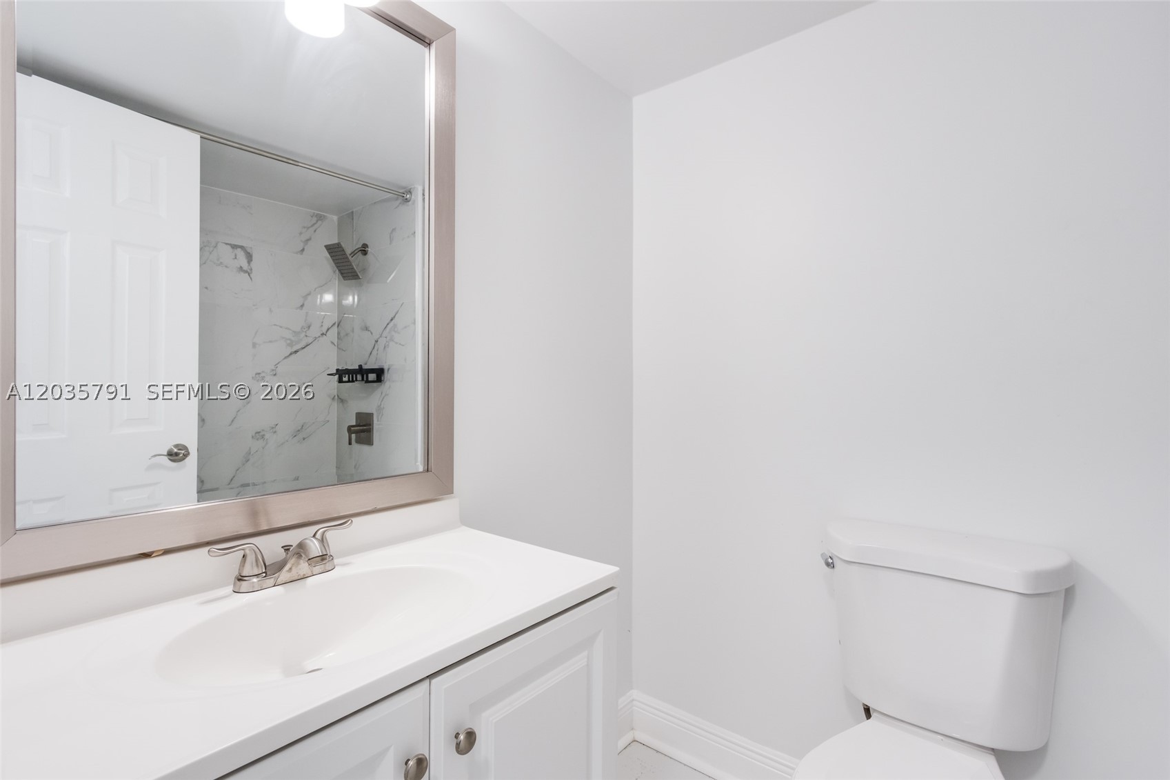 3527 Ne 168th St 309 Property Photo 8