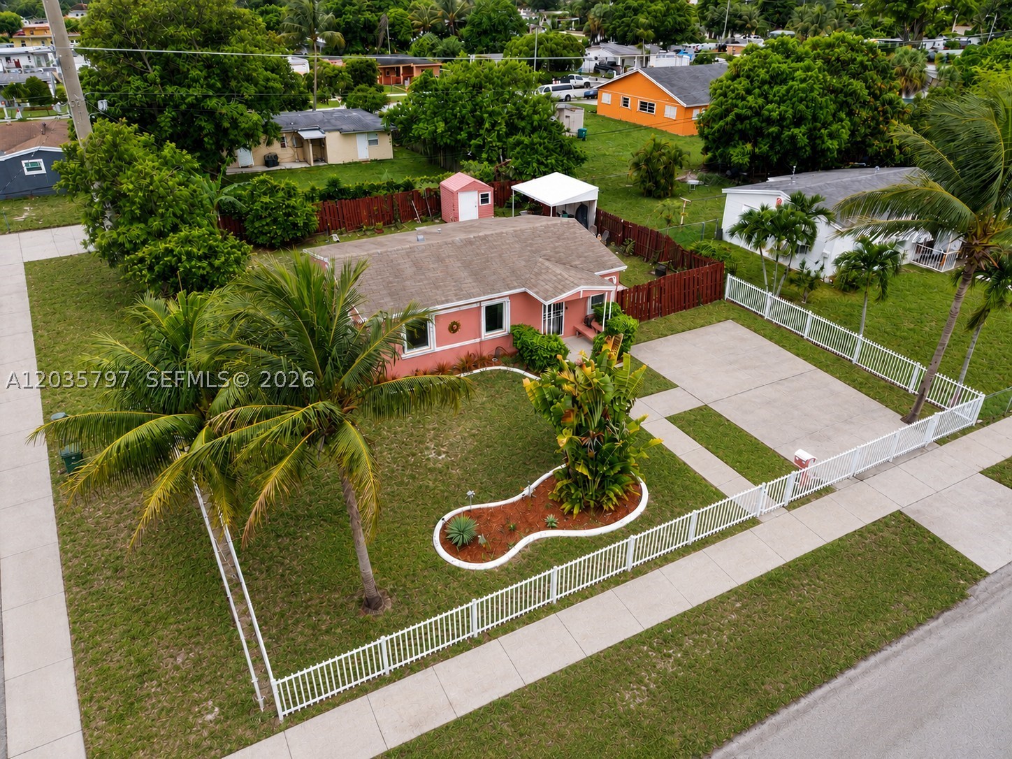 16420 Nw 18th Pl Property Photo 3