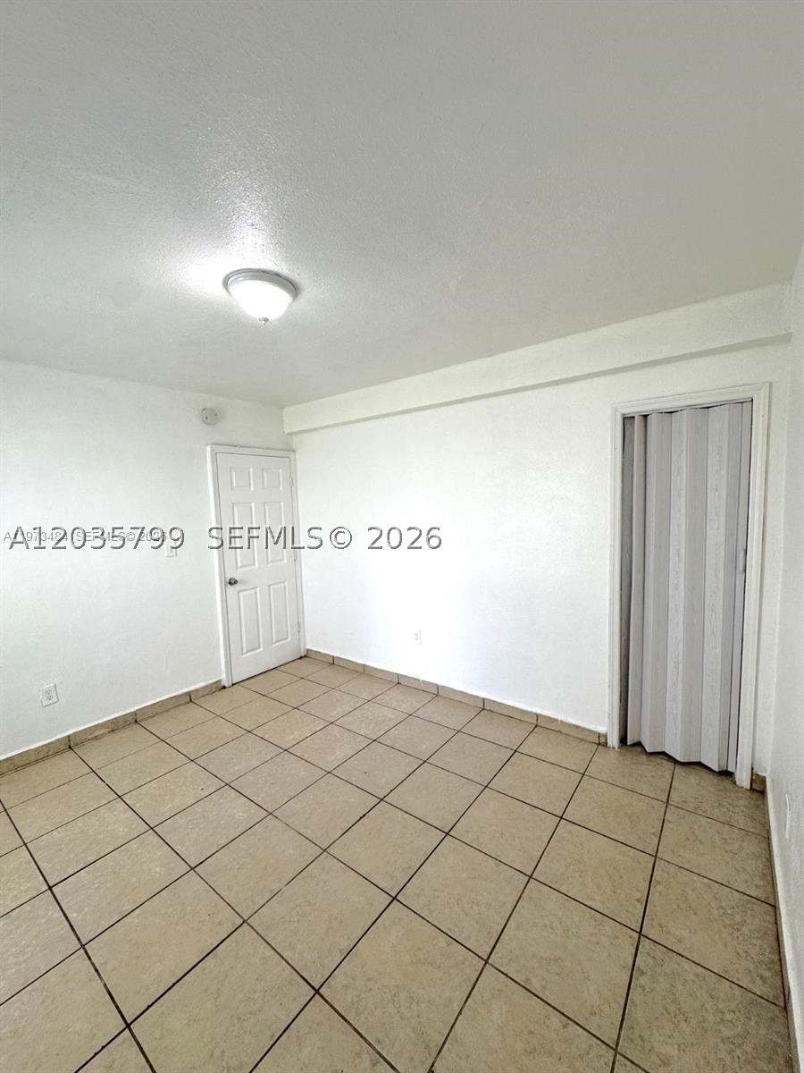 420 Nw 10th St 7 Property Photo 7