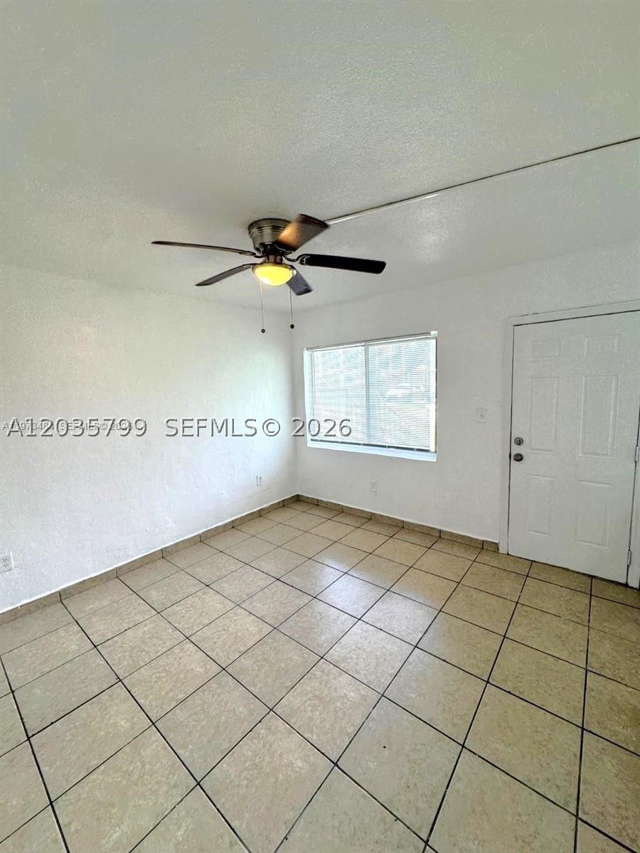 420 Nw 10th St 7 Property Photo 10