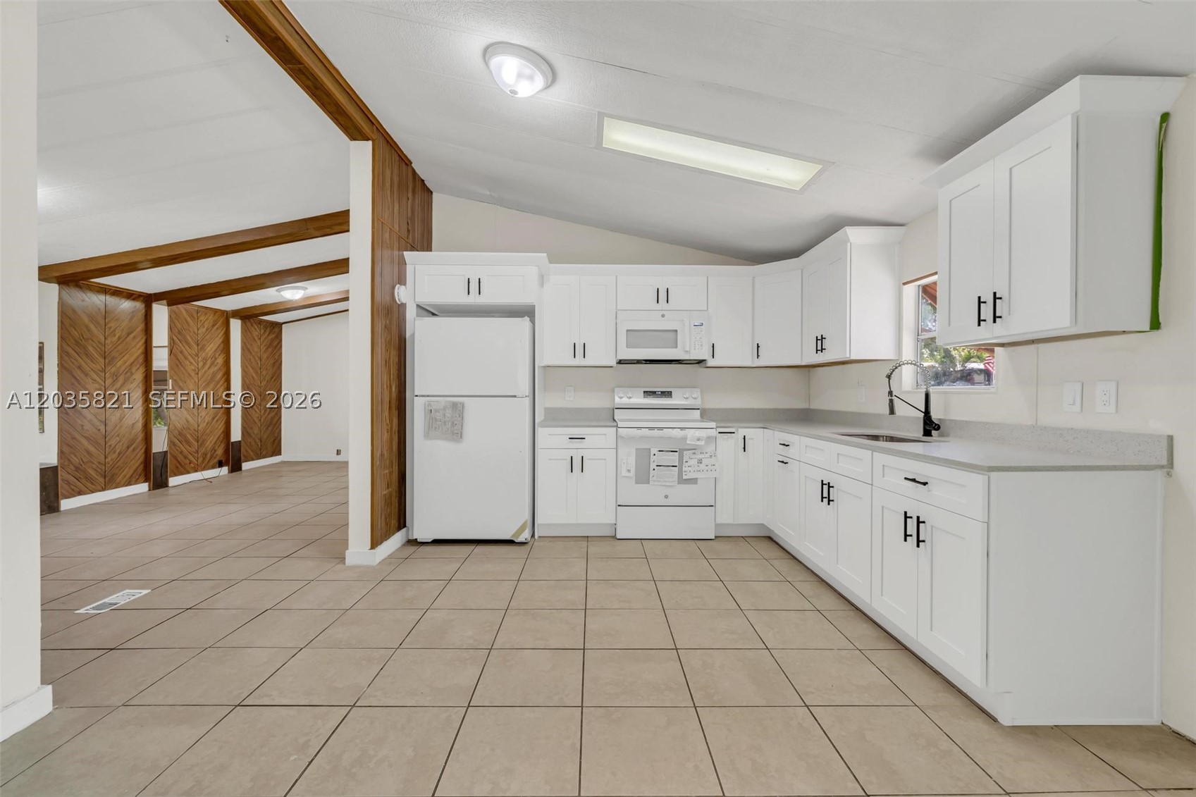 710 Nw 217th Way Property Photo 14