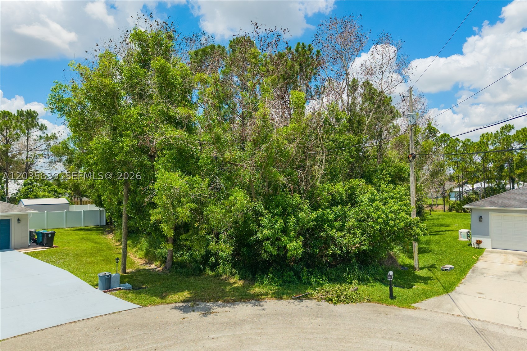 5501 Chapel Ct Property Photo 1