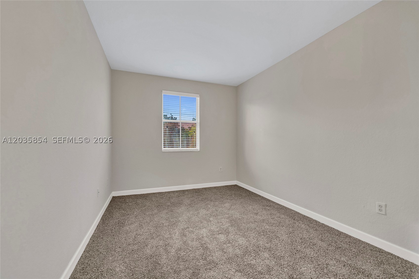 2462 Se 15th Ct Property Photo 12