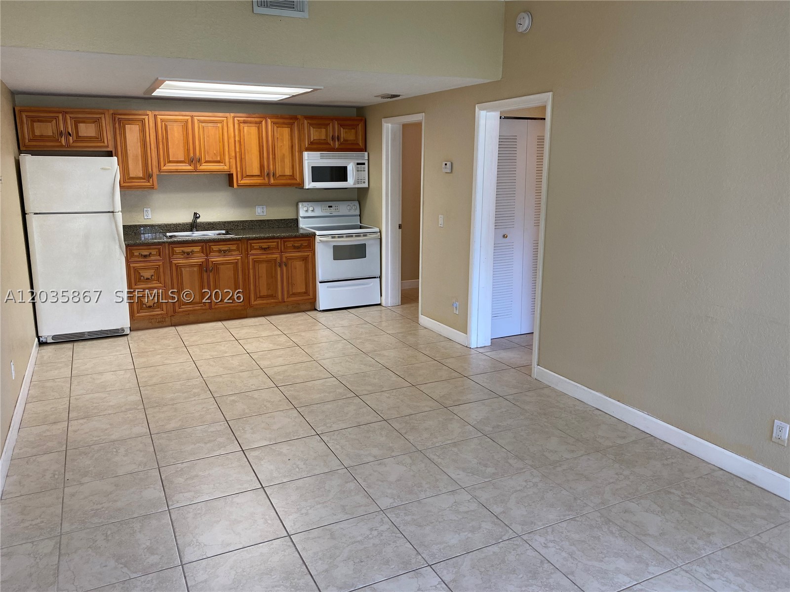 A12035867 Property Photo 5