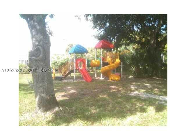 A12035867 Property Photo 17