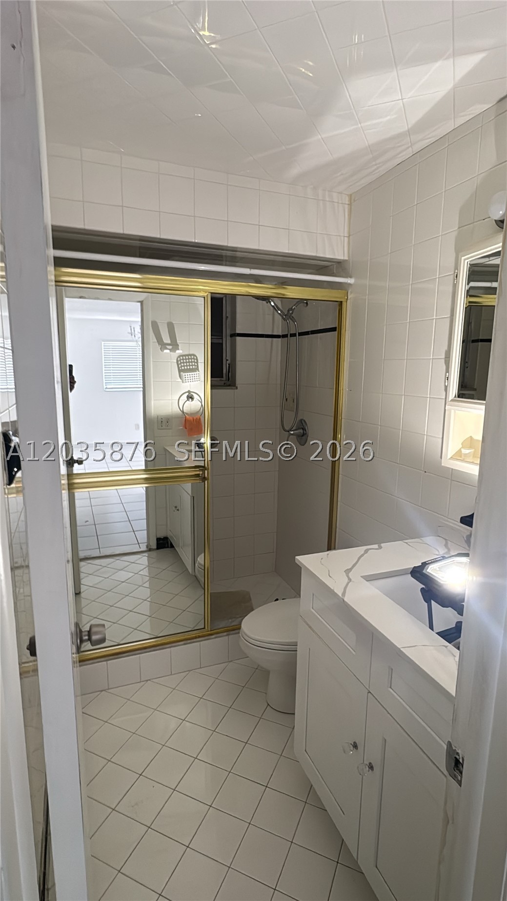 830 W 75th St 1 Property Photo 5