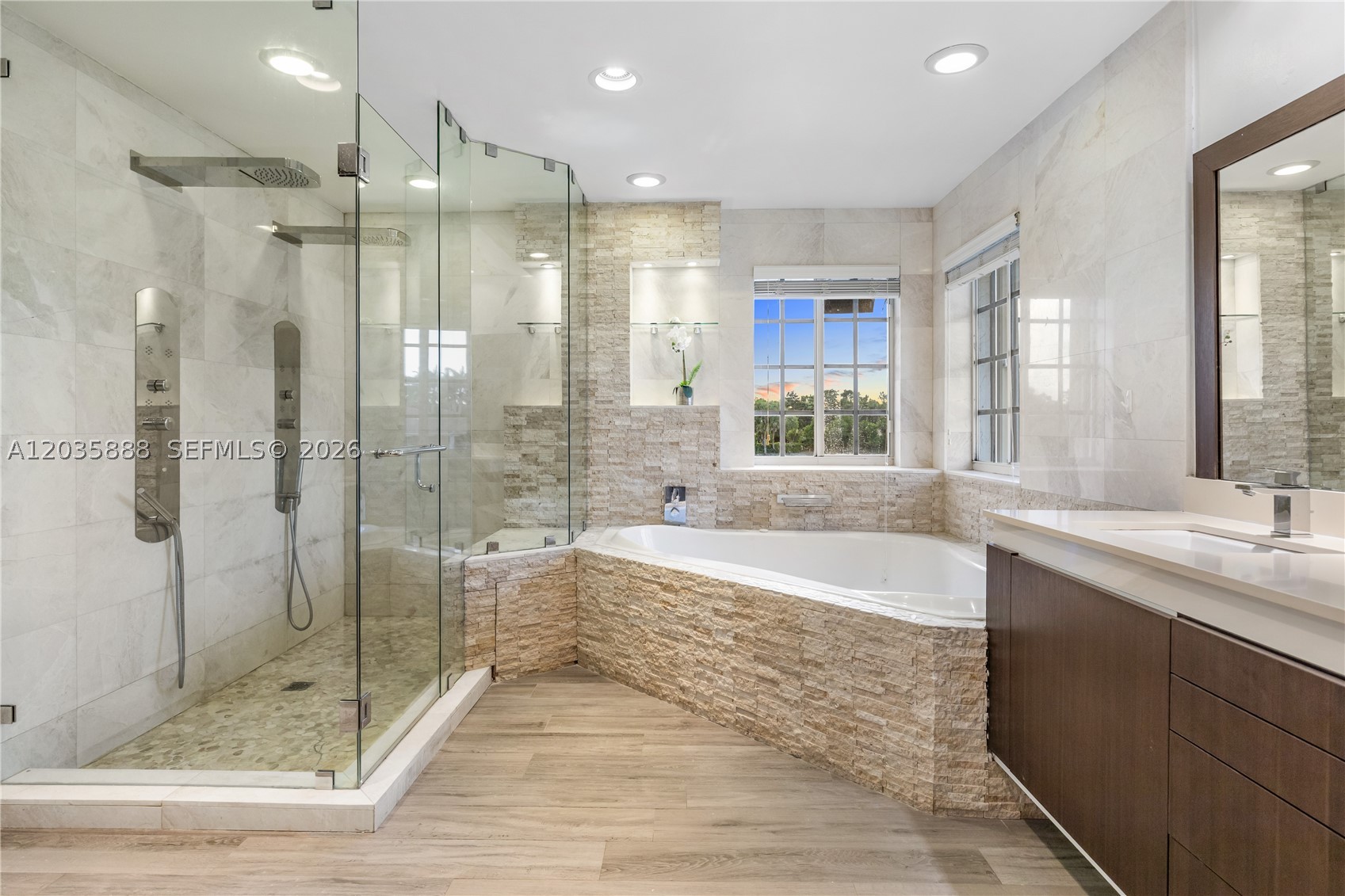 2505 Hunters Run Way Property Photo 46