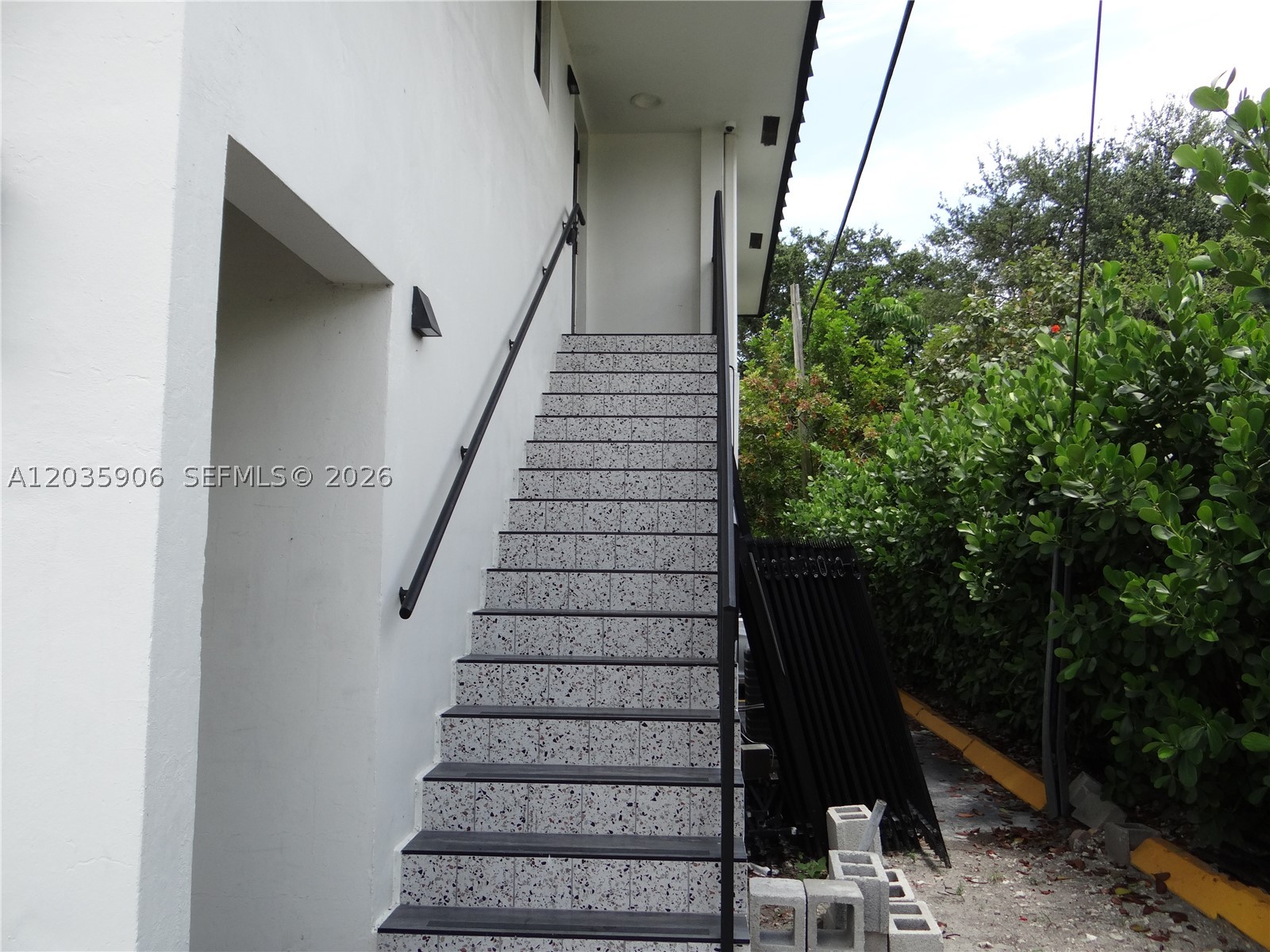 5980 Sw 40th Ave C Property Photo 6