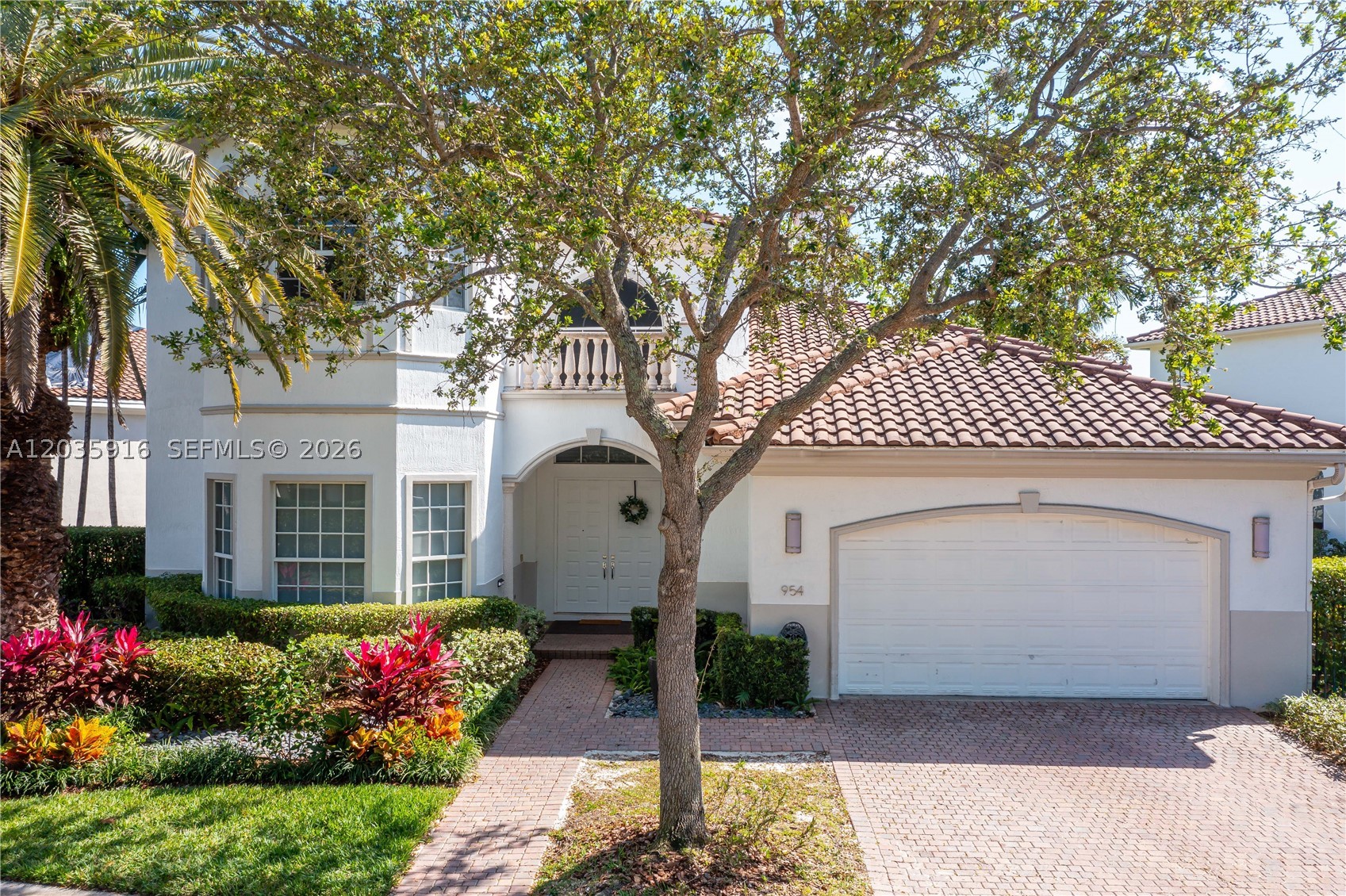 954 Sanibel Dr 954 Property Photo 1
