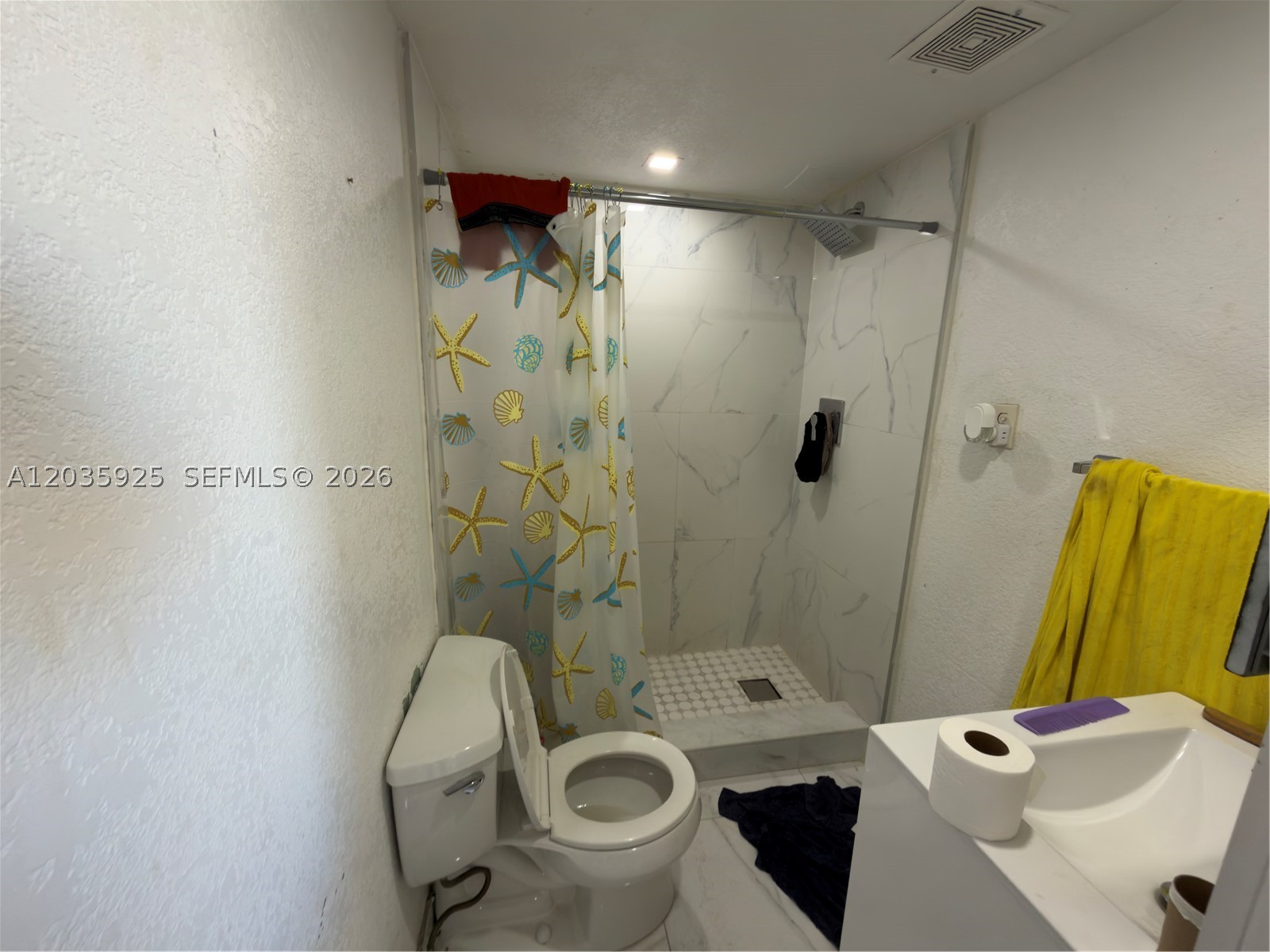 224 E 42nd St Property Photo 73