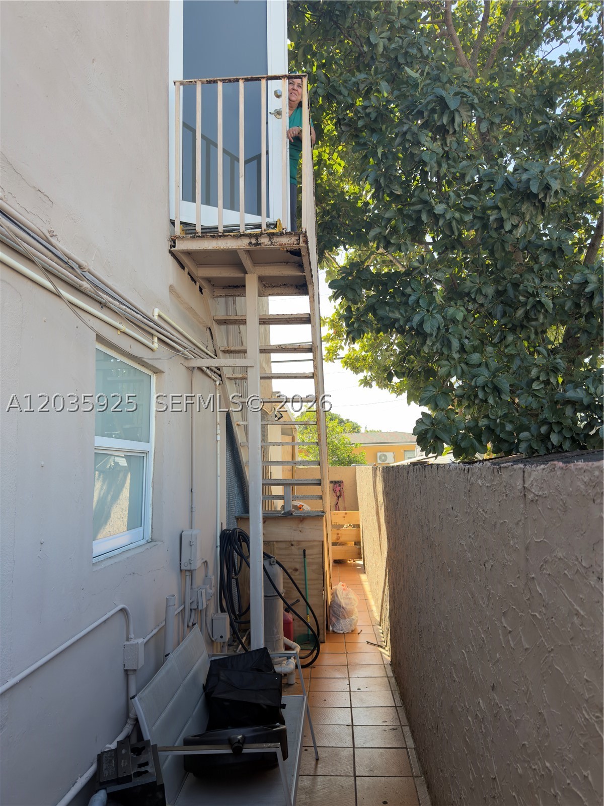 224 E 42nd St Property Photo 74