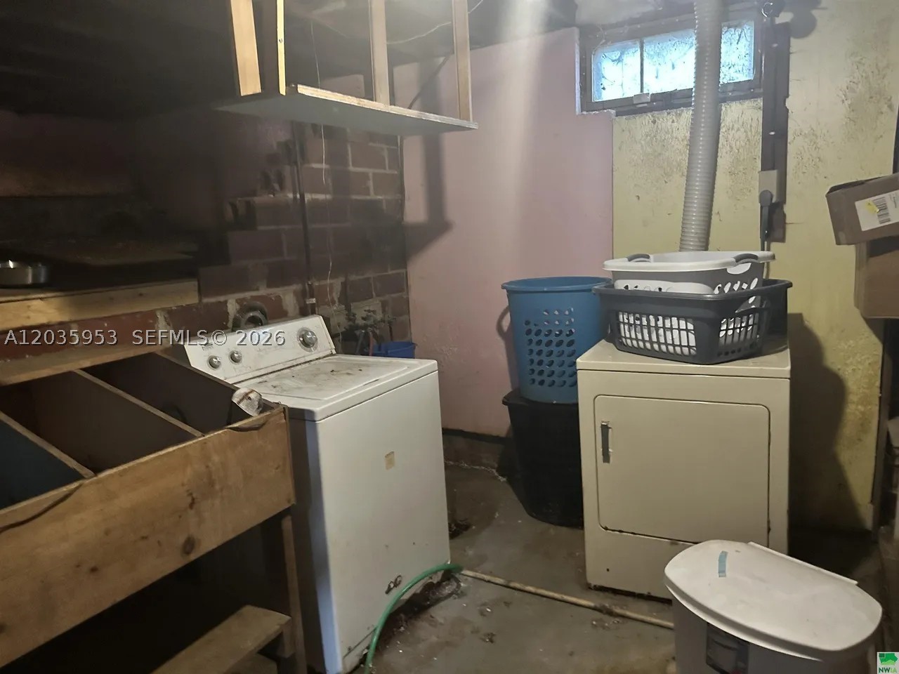 35 Hinshaw St Property Photo 21